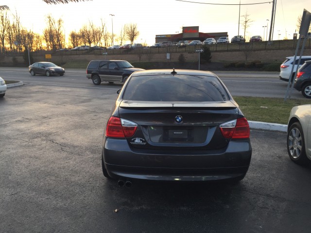 2006 BMW 3-Series 330xi Sedan for sale at Mull's Auto Sales