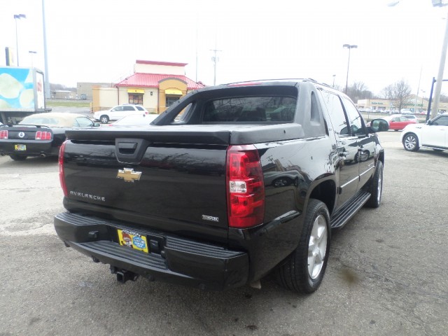 2008 CHEVROLET AVALANCHE 1500 for sale at Action Motors
