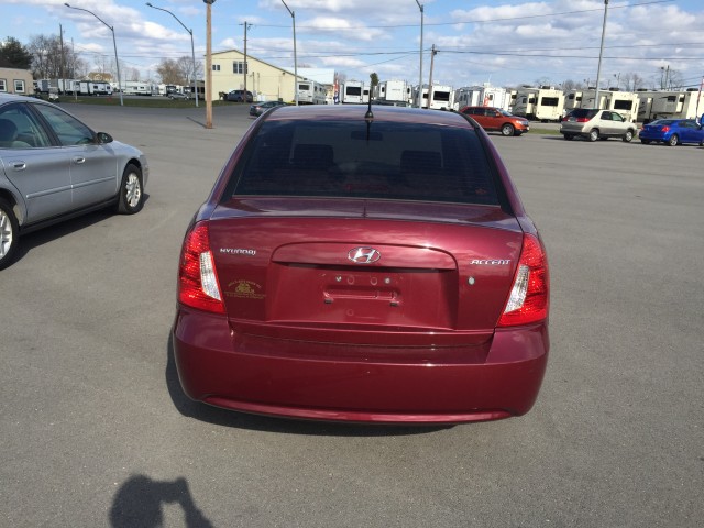 2006 Hyundai Accent GLS for sale at Mull's Auto Sales