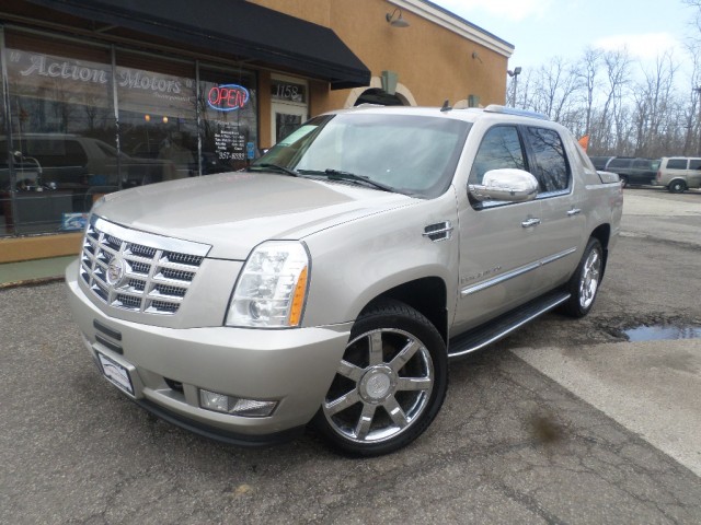 2008 CADILLAC ESCALADE EXT for sale at Action Motors | Painesville, Ohio 2008 Cadillac Escalade Ext Towing Capacity