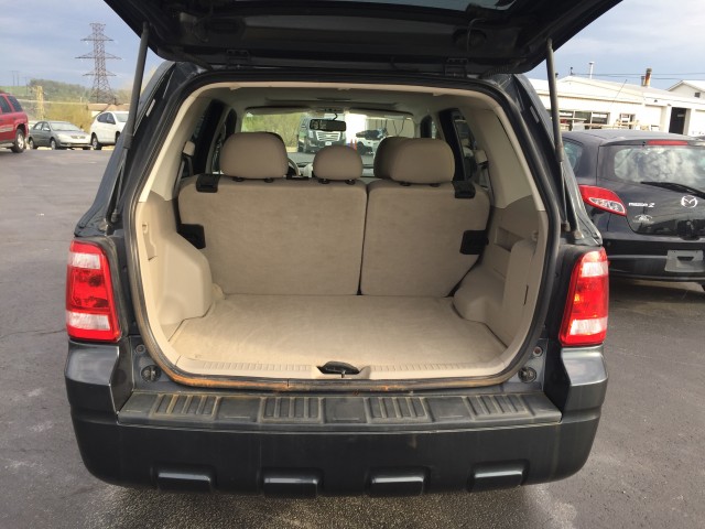 2008 Ford Escape XLT 4WD I4 for sale at Mull's Auto Sales