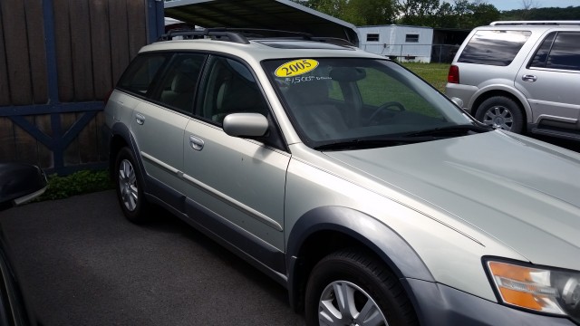 2005 Subaru Outback 2.5i Limited Wagon for sale at Mull's Auto Sales