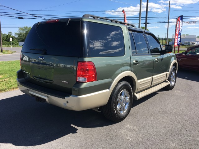 2005 Ford Expedition Eddie Bauer 4WD for sale at Mull's Auto Sales
