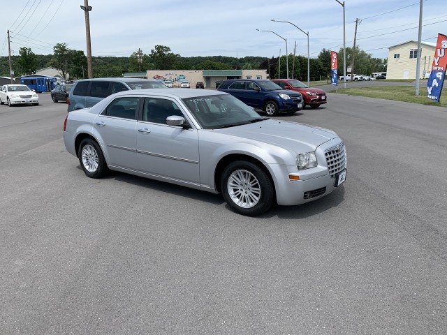 2010 Chrysler 300 Touring for sale at Mull's Auto Sales