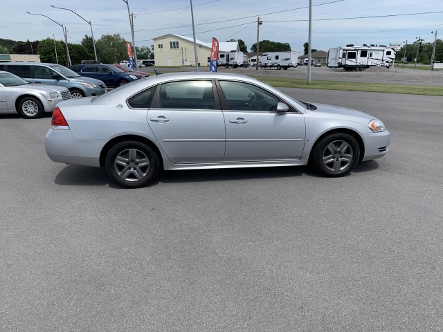 2009 Chevrolet Impala LS for sale at Mull's Auto Sales