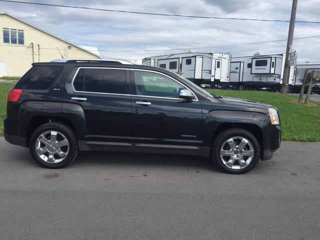 2010 GMC Terrain SLT2 AWD for sale at Mull's Auto Sales