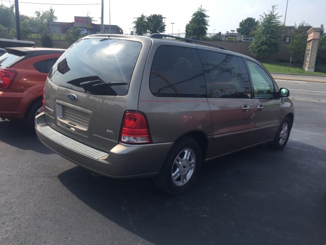 2005 Ford Freestar SEL for sale at Mull's Auto Sales
