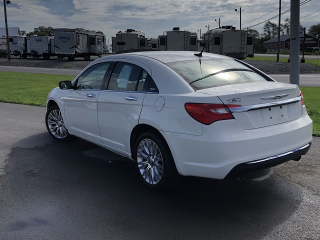 2011 Chrysler 200 Limited for sale at Mull's Auto Sales