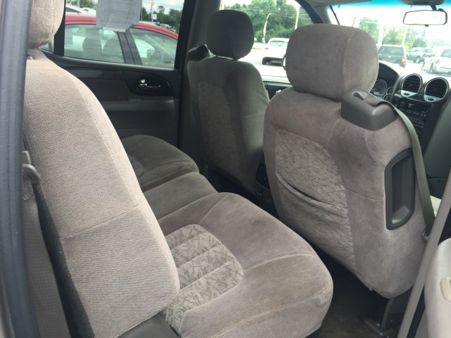 2003 GMC Envoy XL SLE 4WD for sale at Mull's Auto Sales