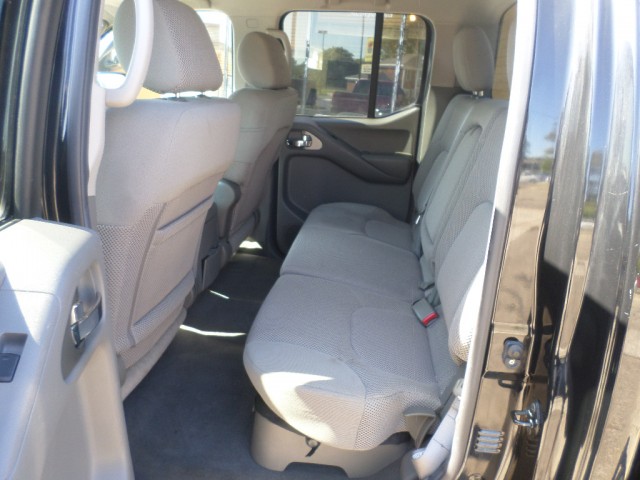 2007 NISSAN FRONTIER CREW CAB LE for sale at Action Motors