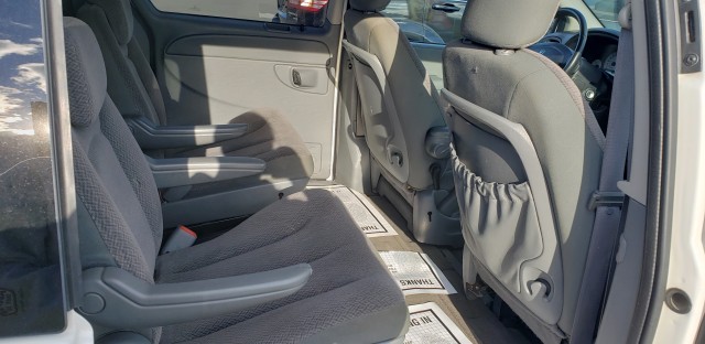 2007 Dodge Grand Caravan SXT for sale at Mull's Auto Sales