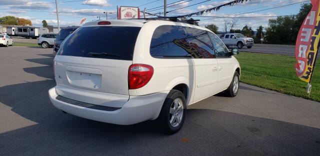 2007 Dodge Grand Caravan SXT for sale at Mull's Auto Sales