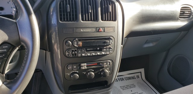 2007 Dodge Grand Caravan SXT for sale at Mull's Auto Sales
