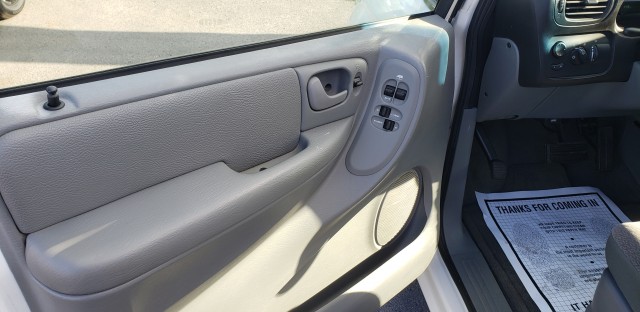2007 Dodge Grand Caravan SXT for sale at Mull's Auto Sales