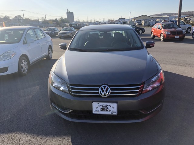 2013 Volkswagen Passat 2.5L SE AT for sale at Mull's Auto Sales