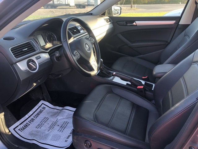 2013 Volkswagen Passat 2.5L SE AT for sale at Mull's Auto Sales