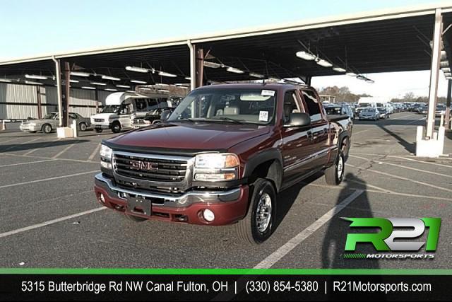 2005 Ford F-250 SD Lariat Crew Cab 4WD for sale at R21 Motorsports