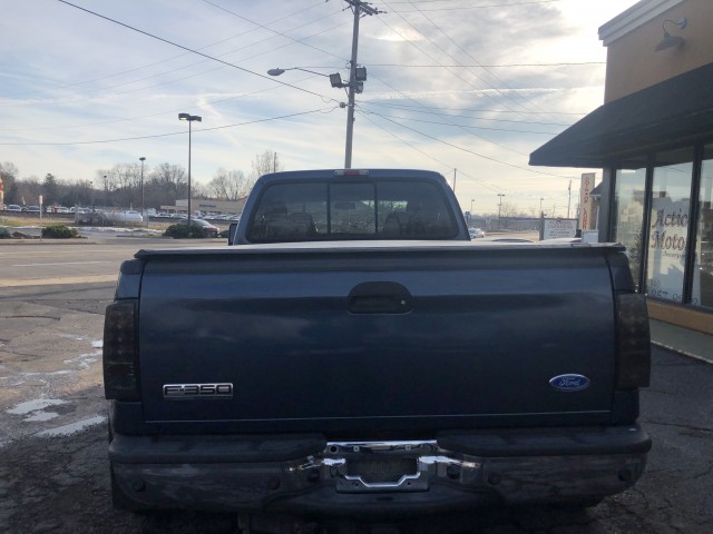 2006 FORD F350 SUPER DUTY LARIAT for sale at Action Motors