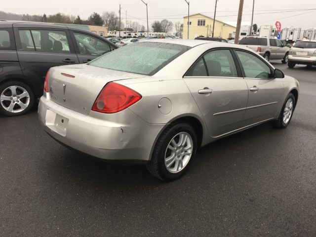 2005 Pontiac G6 Base for sale at Mull's Auto Sales