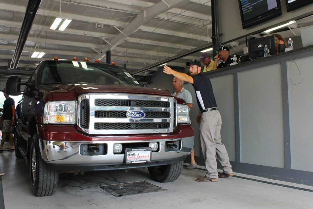 Akron Auto Auction Auction Listing